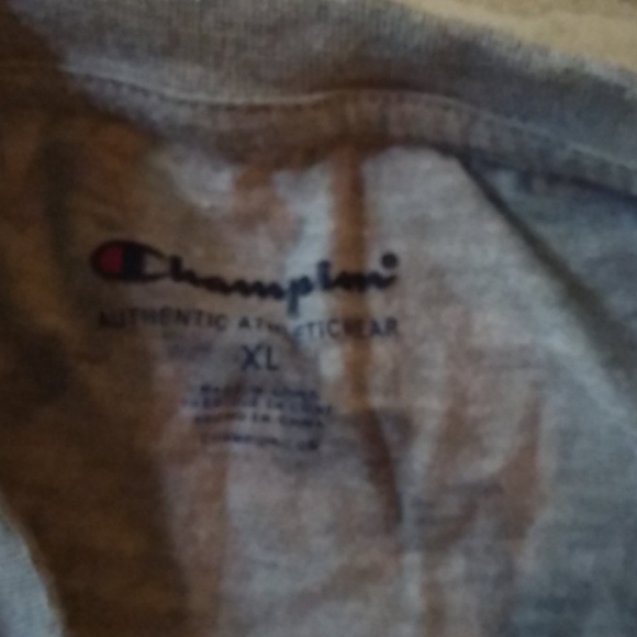 A kid shirt - Picture 3 of 3